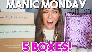 Manic Monday Vol.30 | Her Splurge Box | Entry Envy | Medusa's Makeup | Hygge Box | Better Beauty Box
