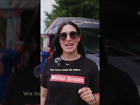 Working in NYC: Cooking the Best Mozzarella Sticks at Big Mozz #mozzarella #nycfood #foodtruck