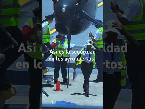 chequeo de personal en aeropuerto.