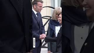 😱Look how Macron EMOTIONAL hug FIRST LADY in Paris