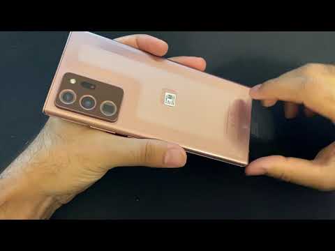 Removing the sticker from Galaxy Note 20 Ultra