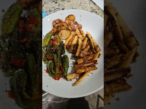 Quick & easy summer BBQ! 🌽🥔🌶️ Grilled baby corn, BBQ potatoes, & shishito peppers.