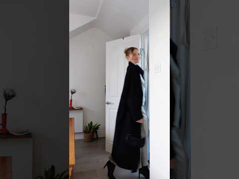 THIS WHOLE OUTFIT COSTED ME £26.49!!! (Excl. earrings… they were a present). #charityshopfinds