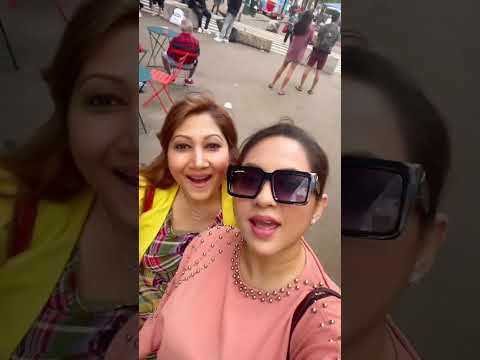 Manhattan…❤️❤️              #shopping #manhattan #friends #feelinggood #shorts #funtime #priyadias