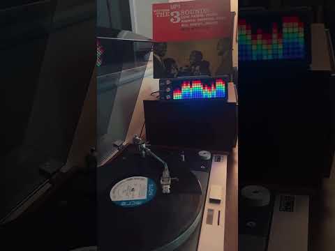 Experience music like never before with PETRU audio visualizer 🎵 Credits: Ig - evo_x_s2k #vinyl