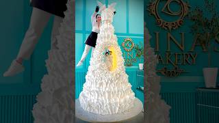 Giant wedding cake 12 tiers cake , we used more than 100 kilo sugar paste 😱 #wedding #weddingcake