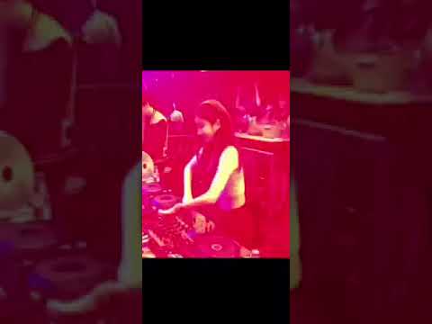 Punjabi song In Korean Club, Mundya to Bach Ke