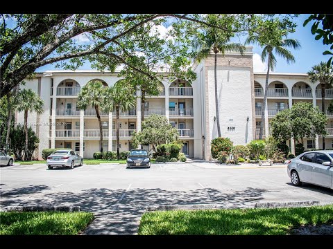 Residential for sale - 4501 Martinique Way C1, Coconut Creek, FL 33066