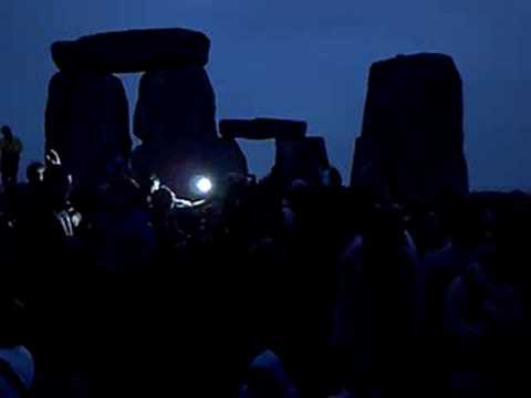 Stonehenge (Solstice 2008) Drumming Part 2