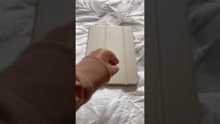 iPad refresh *ASMR* #ipadrefresh #minimalsetup #ipadreset #organisedtech #ipadVibes #cleanaesthetic
