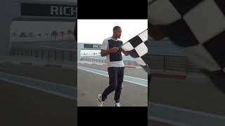 Who did the Worst Formula 1 flag wave