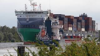 Big Containerships, Freighters and large Luxury Yacht on Kiel Canal/ Shipspotting Nord Ostsee Kanal