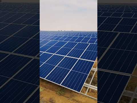 solar power plant cleaning robot Sol Bright Technology robot 🤖🤖🤖#shorts #cleaningrobot