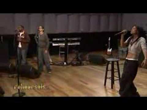 Mila J - No More Complaining live