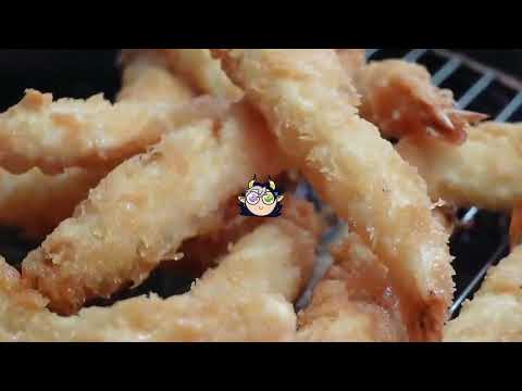 Street food video except cooking sounds are replaced by Aracuya