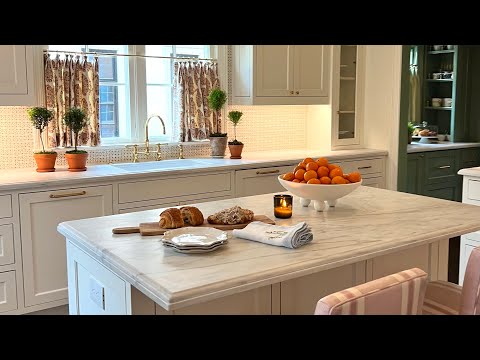 Beyond the Curb home tour with Meredith Ferrell