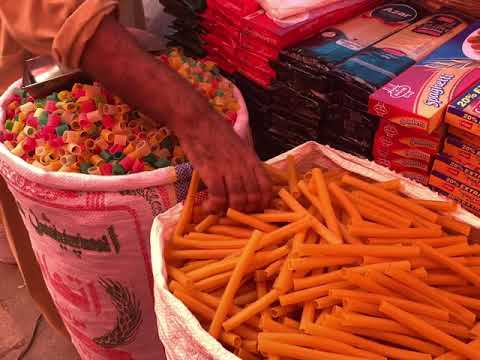 Empress Market grocery shopping, cheap household items at Old Empress Market Karachi