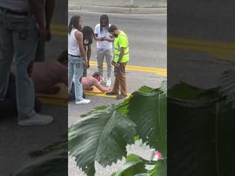 DUI driver tries too run after crash and gets caught⬆️#midwest #summer #skateboarding #cops