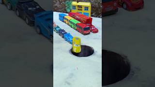 Bajaj Pushing Racing Car And Yellow Car Into Pit Part 49 #jcb #jcbvideo #tractor #train