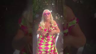 Vanessa Feltz Wants to learn how to Internet... #youtube #growyourchannel