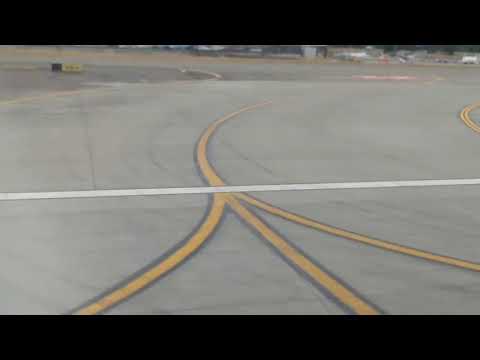 Alaska Airlines Boeing 737-900 Landing at SeaTac 7/11/17