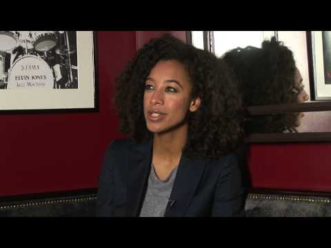 Corinne Meets Corinnebaileyrae.net / part one