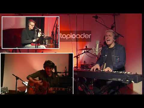 Toploader 'Dancing In The Moonlight' (Xmas Acoustic Sessions)