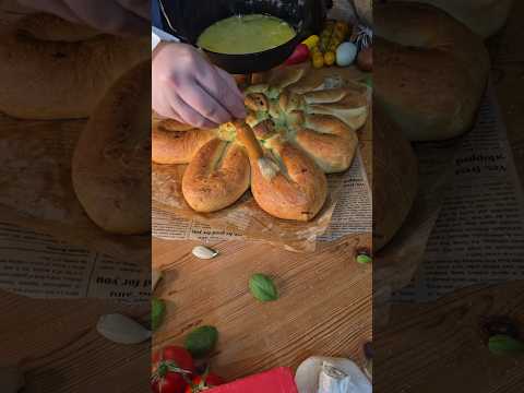 Pull Apart Garlic Bread Flower